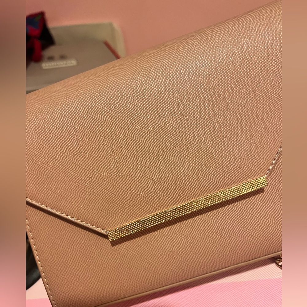 Crossbody - Picture 3 of 5